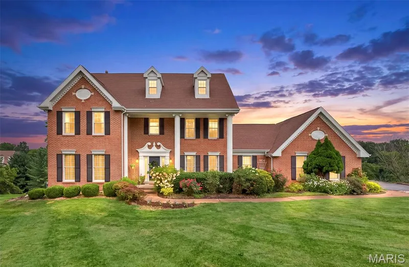 16801 Kehrsdale Drive, Chesterfield, MO 63005 — listing photo 7 of 89