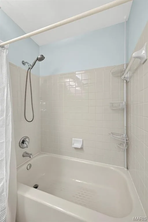16801 Kehrsdale Drive, Chesterfield, MO 63005 — listing photo 47 of 89