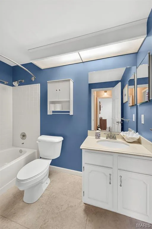 16801 Kehrsdale Drive, Chesterfield, MO 63005 — listing photo 73 of 89
