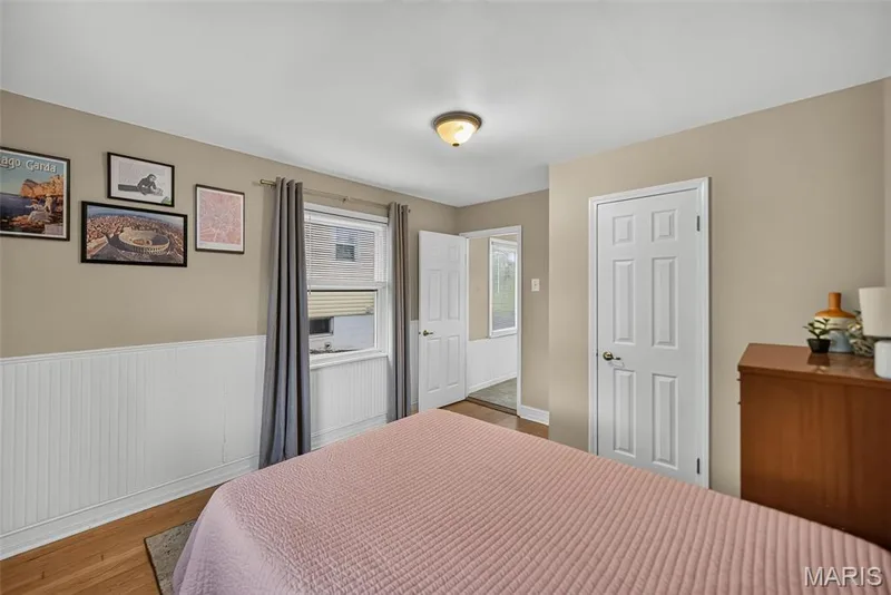 1015 S 6th Street, St Charles, MO 63301 — listing photo 15 of 35