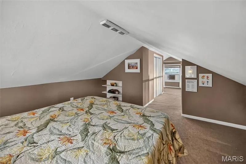 1015 S 6th Street, St Charles, MO 63301 — listing photo 19 of 35