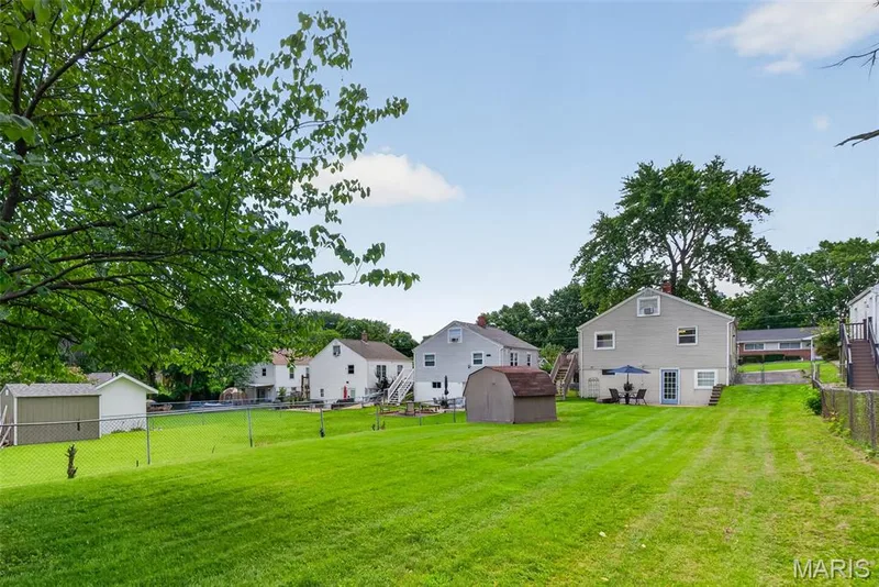 1015 S 6th Street, St Charles, MO 63301 — listing photo 28 of 35