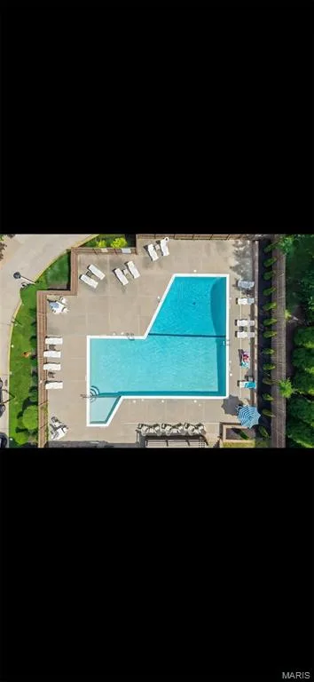 Association pool — 13473 Coliseum Drive, Chesterfield, MO 63017