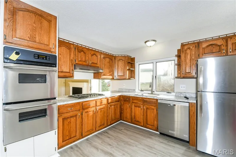 31 Four Winds Drive, St Peters, MO 63376 — listing photo 6 of 14