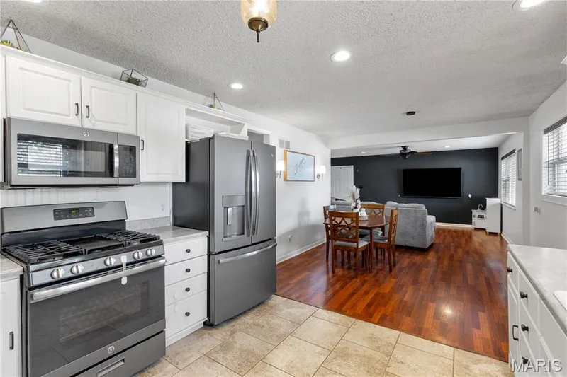 1205 Cypress Drive, O'Fallon, MO 63366 — listing photo 9 of 36