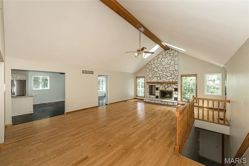 1423 Wills Hollow Road, Wildwood, MO 63038 — listing photo 8 of 67