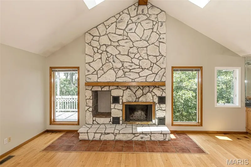 1423 Wills Hollow Road, Wildwood, MO 63038 — listing photo 9 of 67