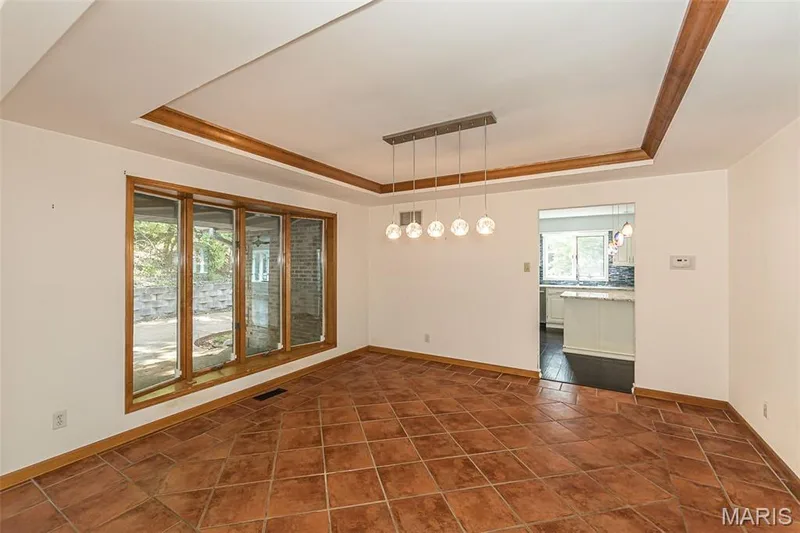 1423 Wills Hollow Road, Wildwood, MO 63038 — listing photo 14 of 67