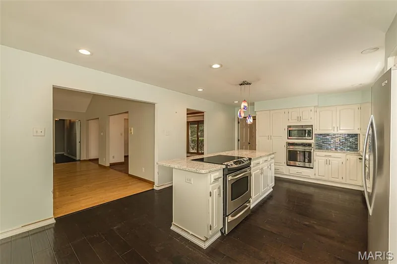 1423 Wills Hollow Road, Wildwood, MO 63038 — listing photo 18 of 67