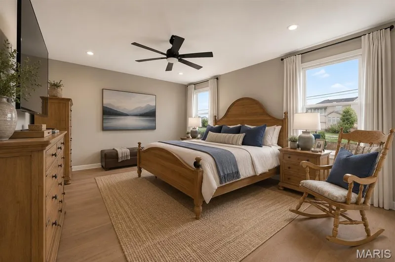 Furniture available in this room — 204 Randlin Drive, Lake St. Louis, MO 63367