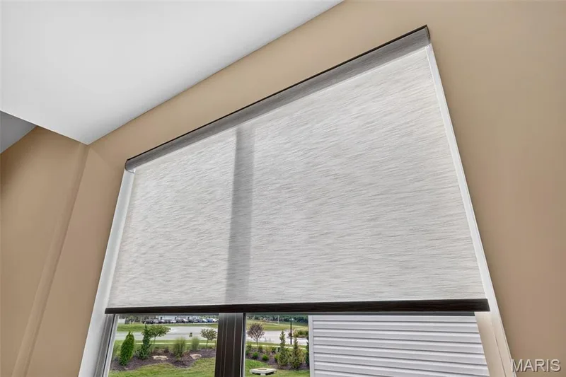 Remote controlled blinds — 204 Randlin Drive, Lake St. Louis, MO 63367