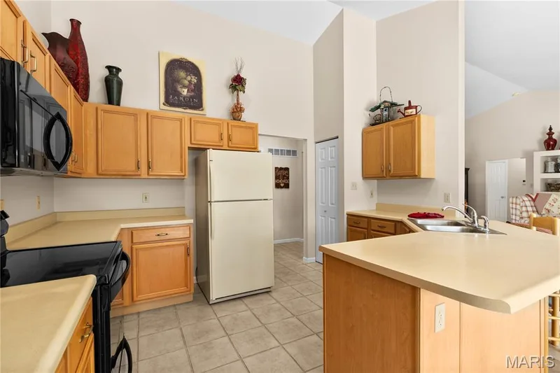 Another view of kitchen — 8 Autumn Grove Court, O'Fallon, MO 63366