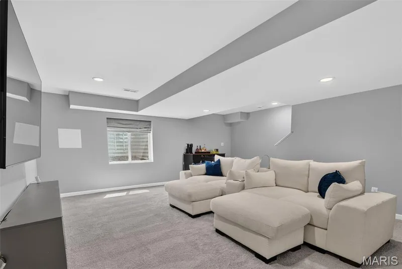 405 Sunset Hollow Drive, Wentzville, MO 63385 — listing photo 4 of 54