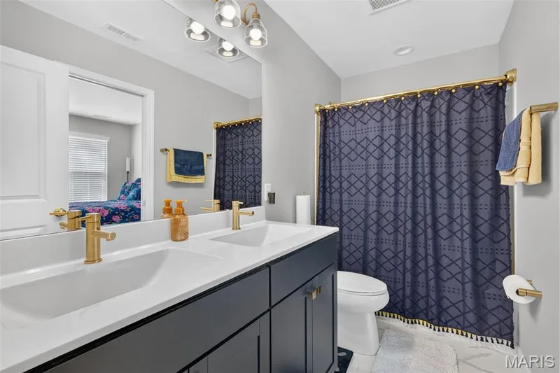 405 Sunset Hollow Drive, Wentzville, MO 63385 — listing photo 35 of 54