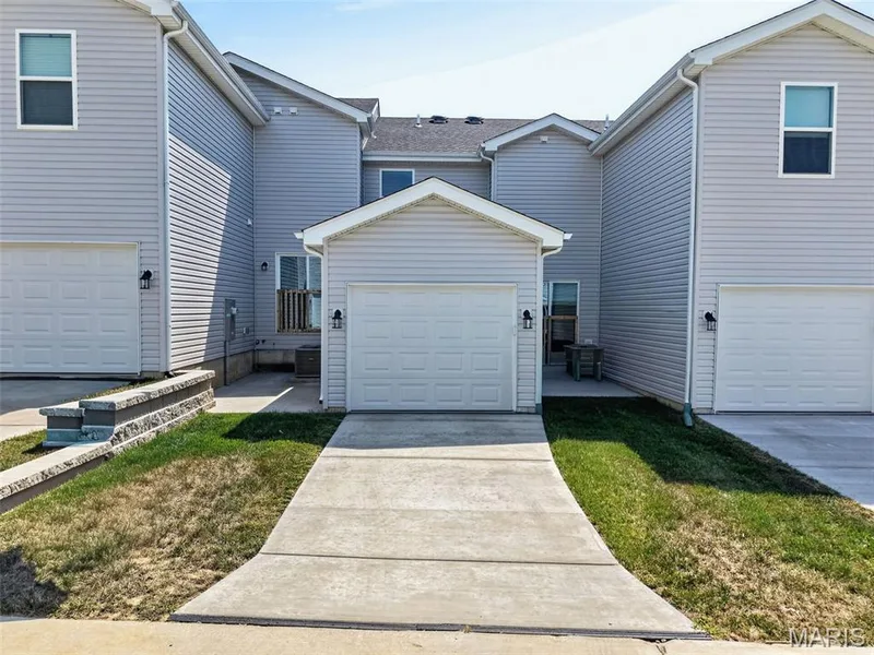 405 Sunset Hollow Drive, Wentzville, MO 63385 — listing photo 46 of 54