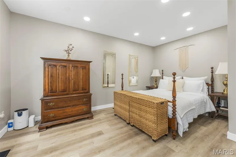 620 S Benton Avenue, St Charles, MO 63301 — listing photo 6 of 31