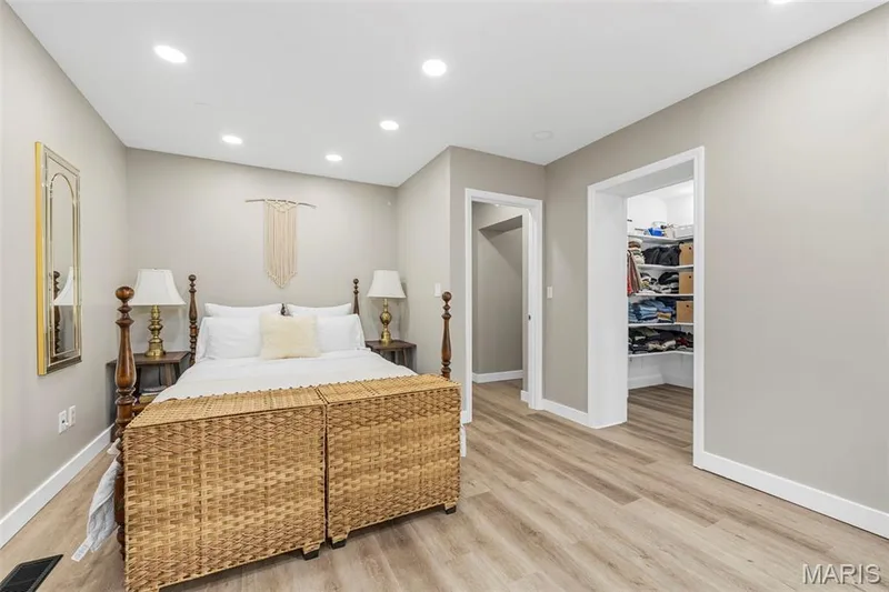 620 S Benton Avenue, St Charles, MO 63301 — listing photo 11 of 31