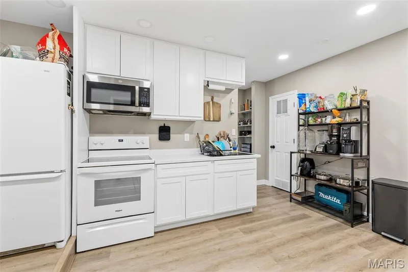 620 S Benton Avenue, St Charles, MO 63301 — listing photo 18 of 31