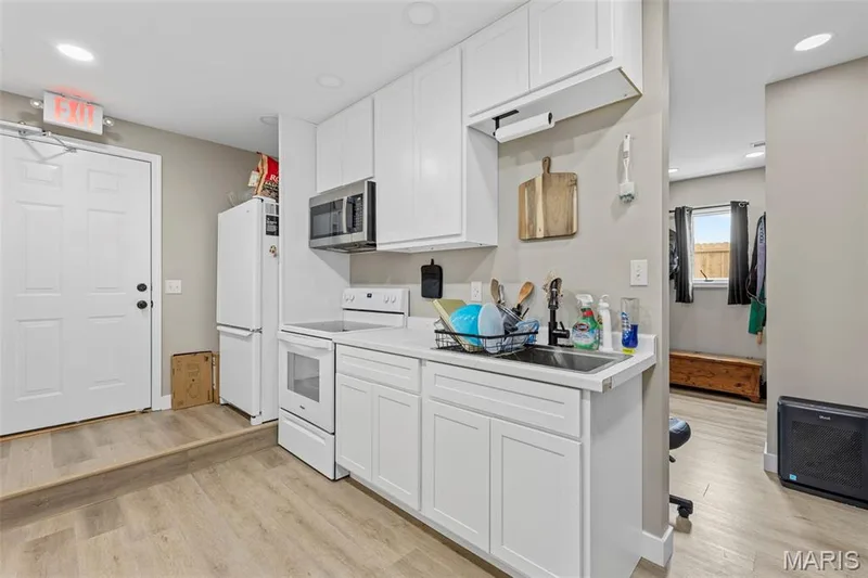 620 S Benton Avenue, St Charles, MO 63301 — listing photo 19 of 31