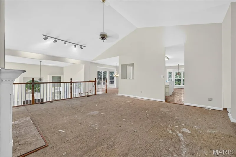 2223 Twin Estates Circle, Chesterfield, MO 63017 — listing photo 8 of 43