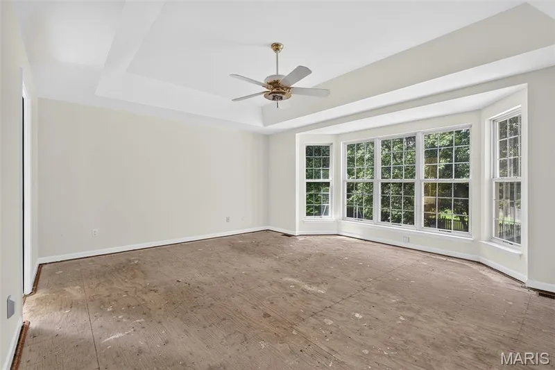 2223 Twin Estates Circle, Chesterfield, MO 63017 — listing photo 16 of 43