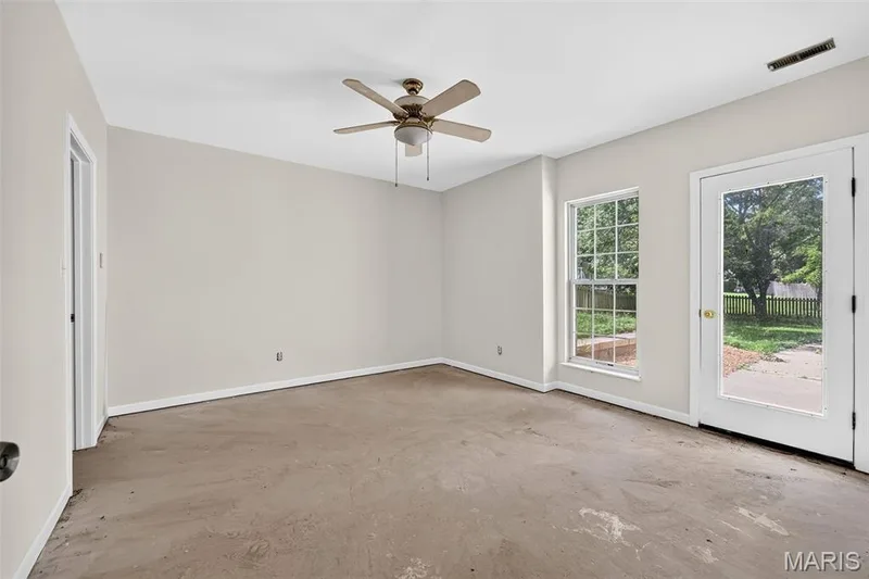 2223 Twin Estates Circle, Chesterfield, MO 63017 — listing photo 34 of 43