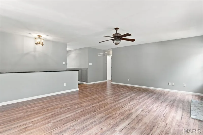 341 Falcon Hill Drive, O'Fallon, MO 63368 — listing photo 3 of 35