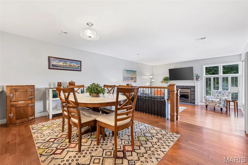 1610 Lake Knoll Drive #1N, Lake St. Louis, MO 63367 — listing photo 8 of 44