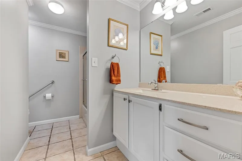 1610 Lake Knoll Drive #1N, Lake St. Louis, MO 63367 — listing photo 17 of 44