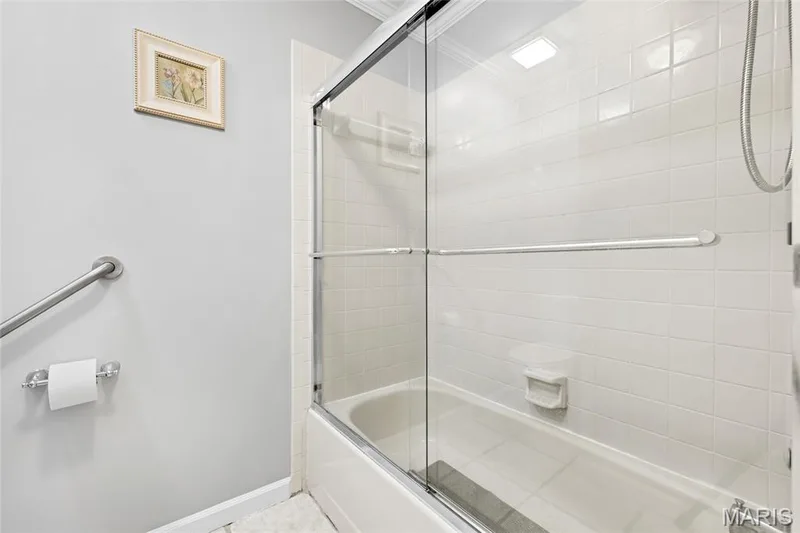 1610 Lake Knoll Drive #1N, Lake St. Louis, MO 63367 — listing photo 18 of 44