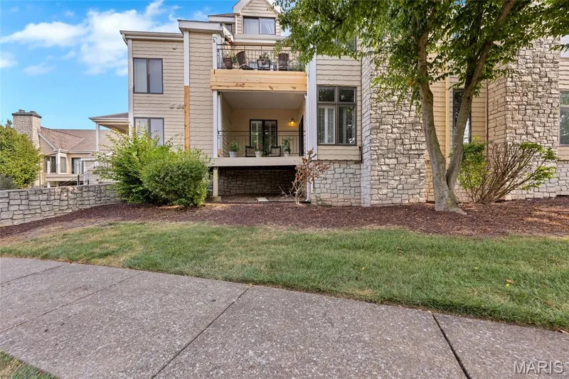 1610 Lake Knoll Drive #1N, Lake St. Louis, MO 63367 — listing photo 36 of 44