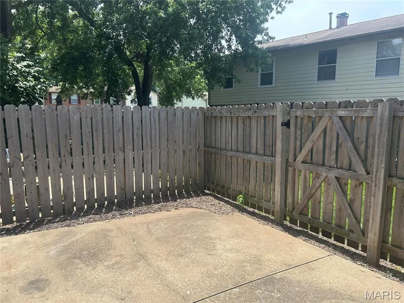 47 Park Charles Boulevard #C, St Peters, MO 63376 — listing photo 12 of 18