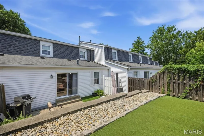 2174 Bantry Court, Chesterfield, MO 63017 — listing photo 20 of 24