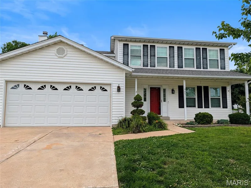 905 Lands End Circle, St Charles, MO 63304 — listing photo 1 of 32