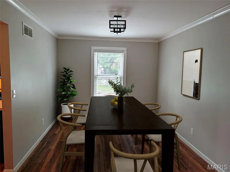 virtually staged photo — 905 Lands End Circle, St Charles, MO 63304