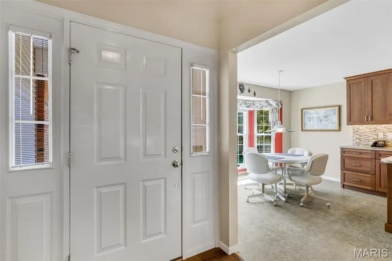811 Brae Court, Chesterfield, MO 63017 — listing photo 2 of 63