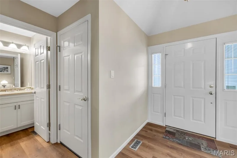 811 Brae Court, Chesterfield, MO 63017 — listing photo 12 of 63