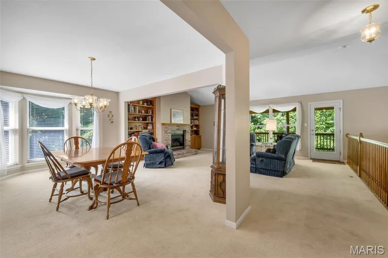 811 Brae Court, Chesterfield, MO 63017 — listing photo 13 of 63