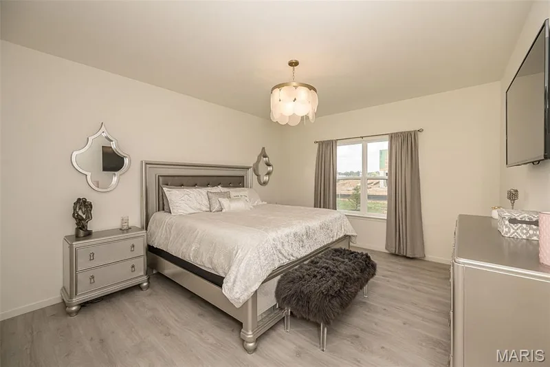 111 columbia meadows, O'Fallon, MO 63366 — listing photo 5 of 24