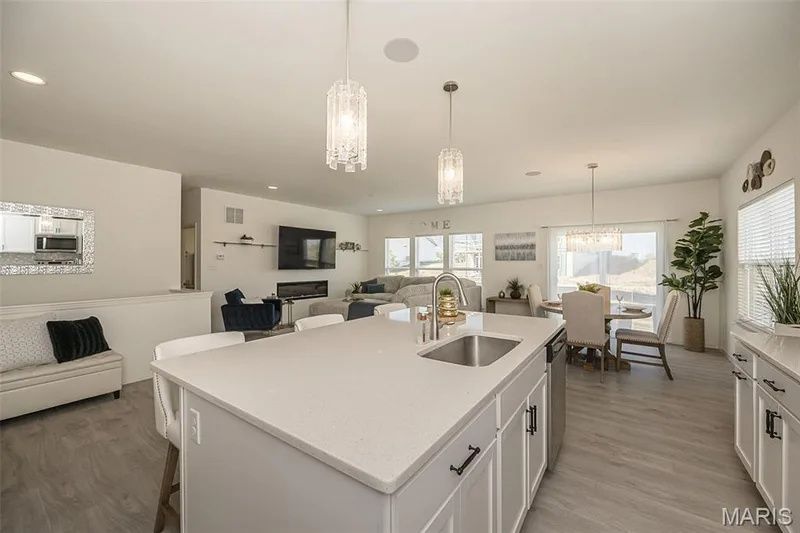 111 columbia meadows, O'Fallon, MO 63366 — listing photo 11 of 24