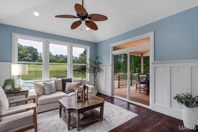 Sunroom with wainscotting — 11090 Stonebridge Lane, Wentzville, MO 63385