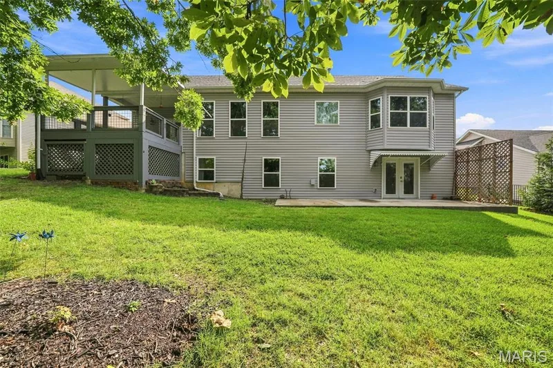 420 Bittersweet Drive, O'Fallon, MO 63366 — listing photo 3 of 25