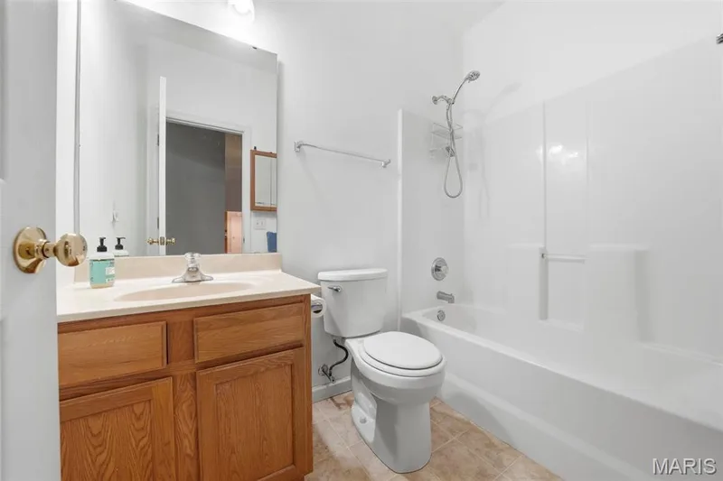 420 Bittersweet Drive, O'Fallon, MO 63366 — listing photo 23 of 25