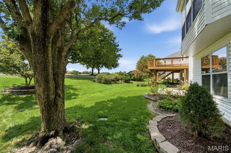 752 Hawk Run Drive, O'Fallon, MO 63368 — listing photo 32 of 36