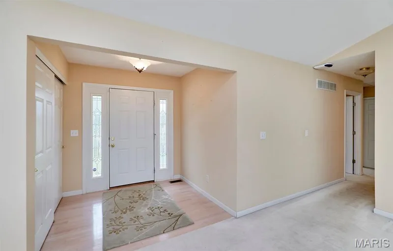 Nice wide entry with large closet — 1516 Hibernation Hollow, Wentzville, MO 63385