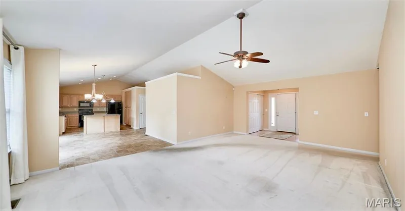 1516 Hibernation Hollow, Wentzville, MO 63385 — listing photo 5 of 40