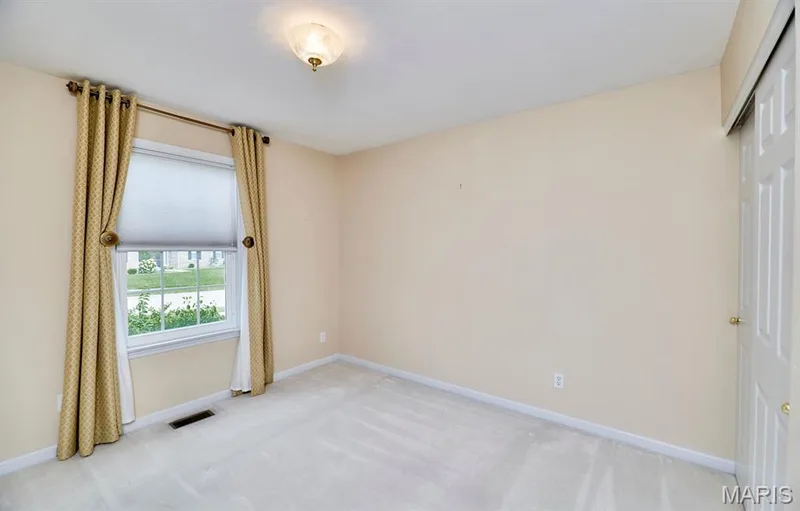 1516 Hibernation Hollow, Wentzville, MO 63385 — listing photo 19 of 40