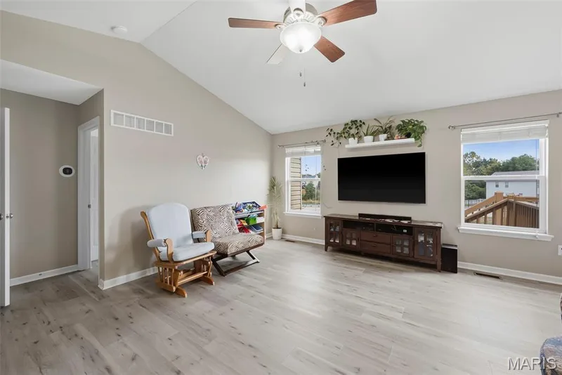 212 Limerick Avenue, Wentzville, MO 63385 — listing photo 7 of 41