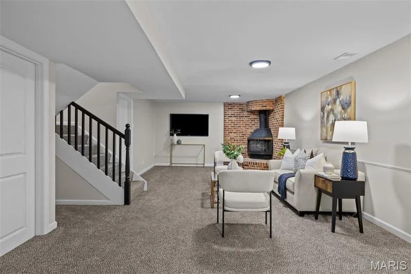13479 Coliseum Drive, Chesterfield, MO 63017 — listing photo 4 of 27