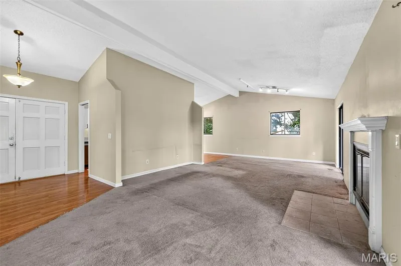 11 Cadillac Court, Lake St. Louis, MO 63367 — listing photo 5 of 28